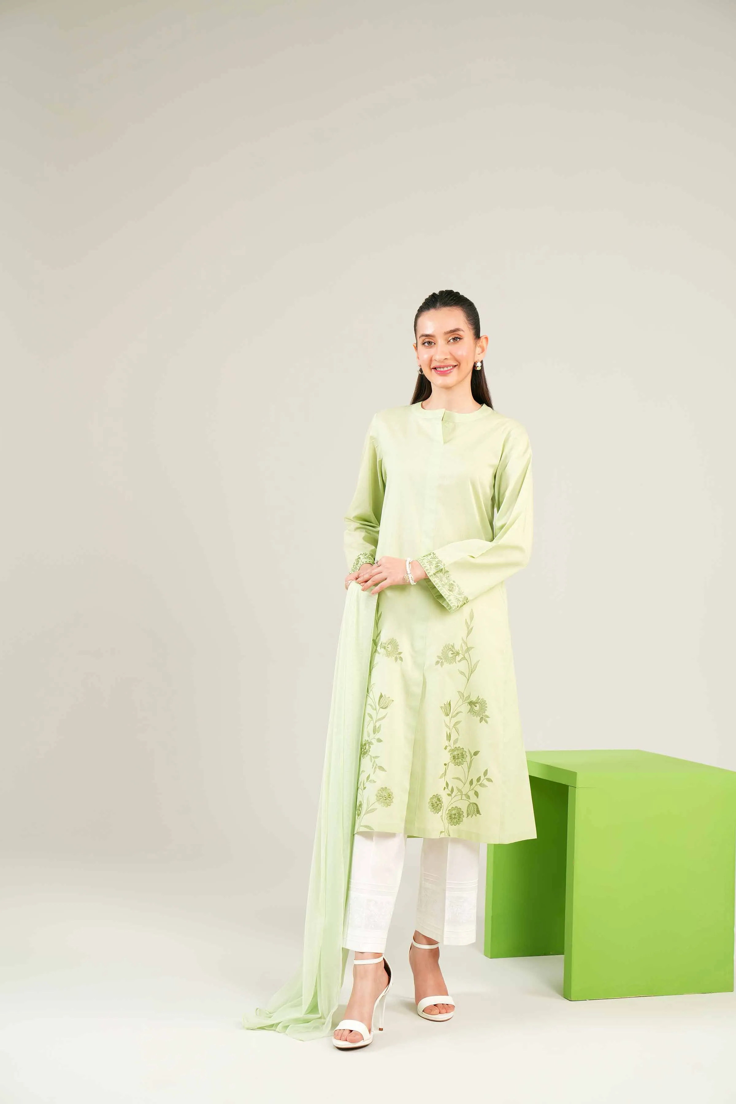 2 Piece - Embroidered Suit - PE24-88