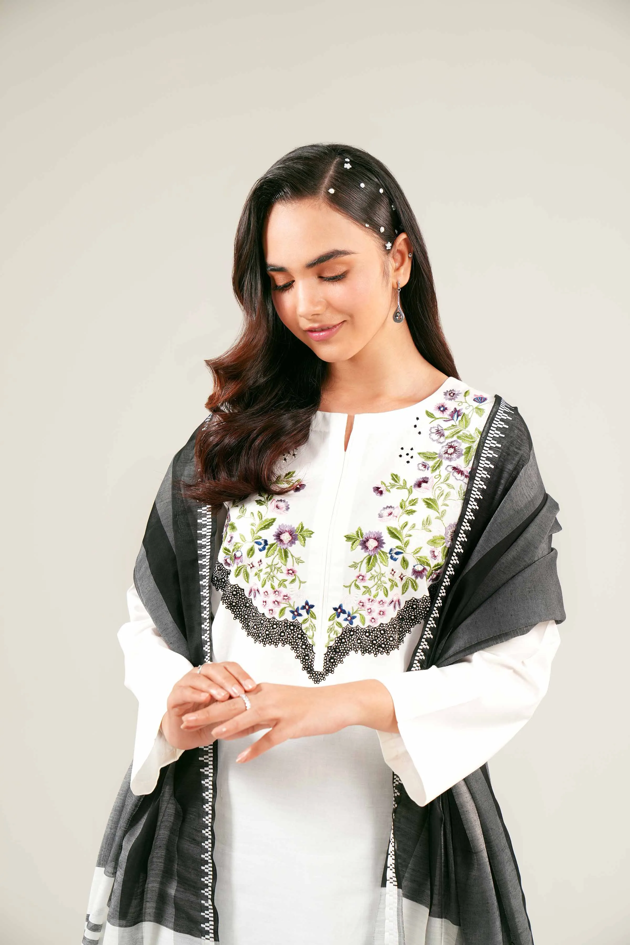 2 Piece - Embroidered Suit - PE24-99