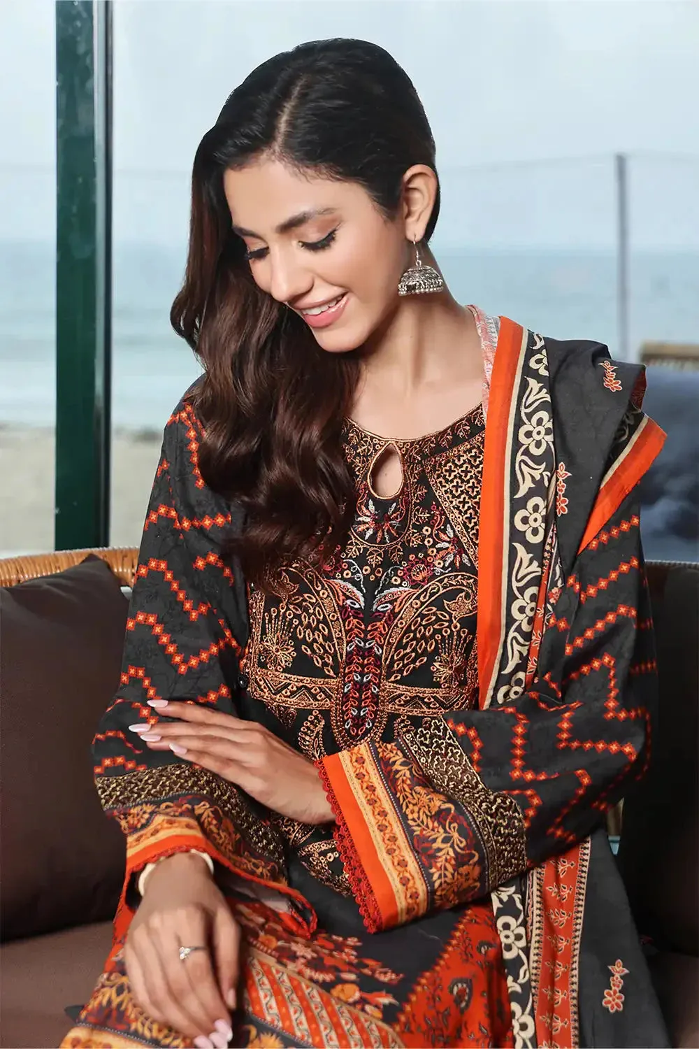 3PC Embroidered Unstitched Lawn Suit KL-2428