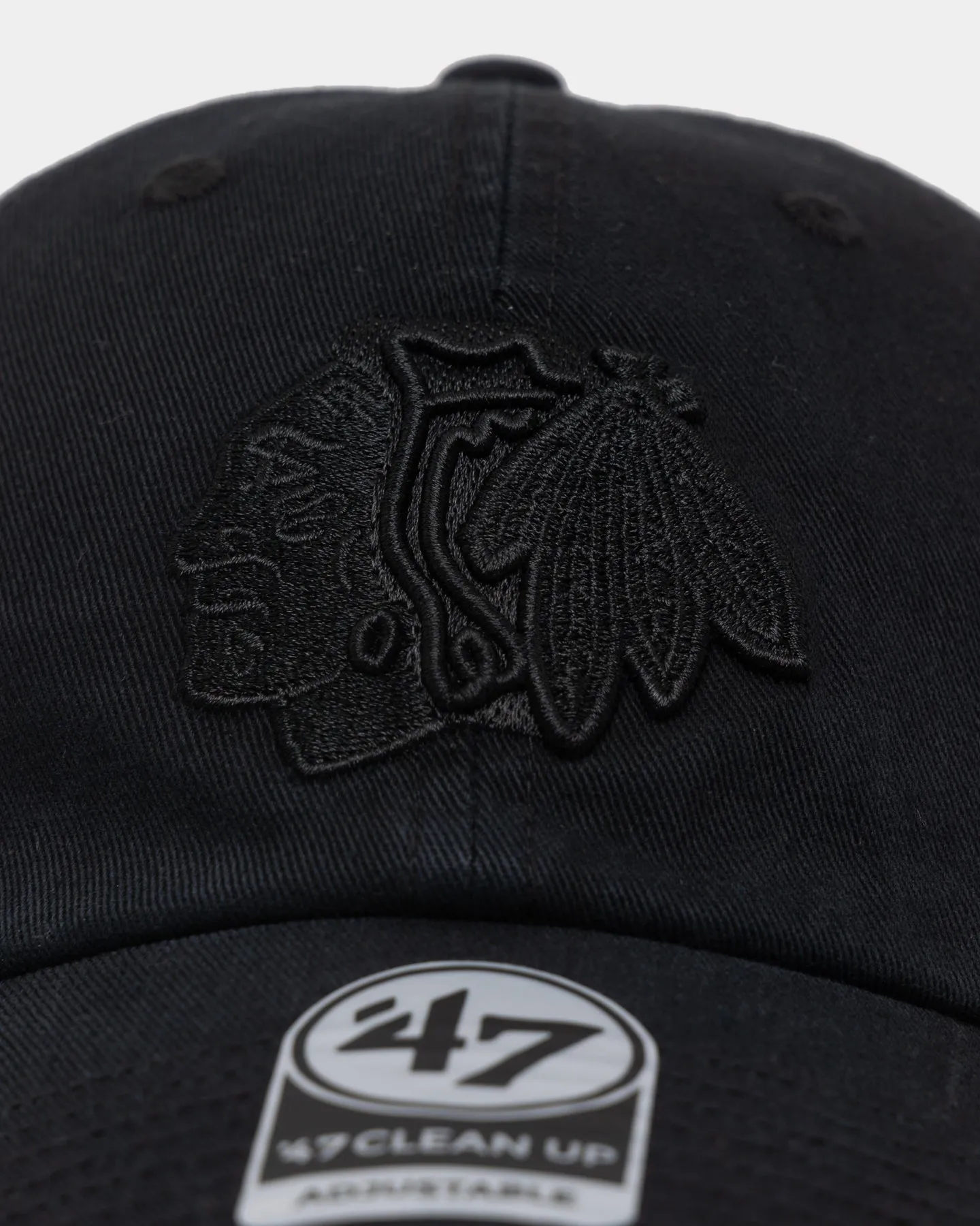 47 Brand Chicago Blackhawks Clean Up Strapback Black/Black