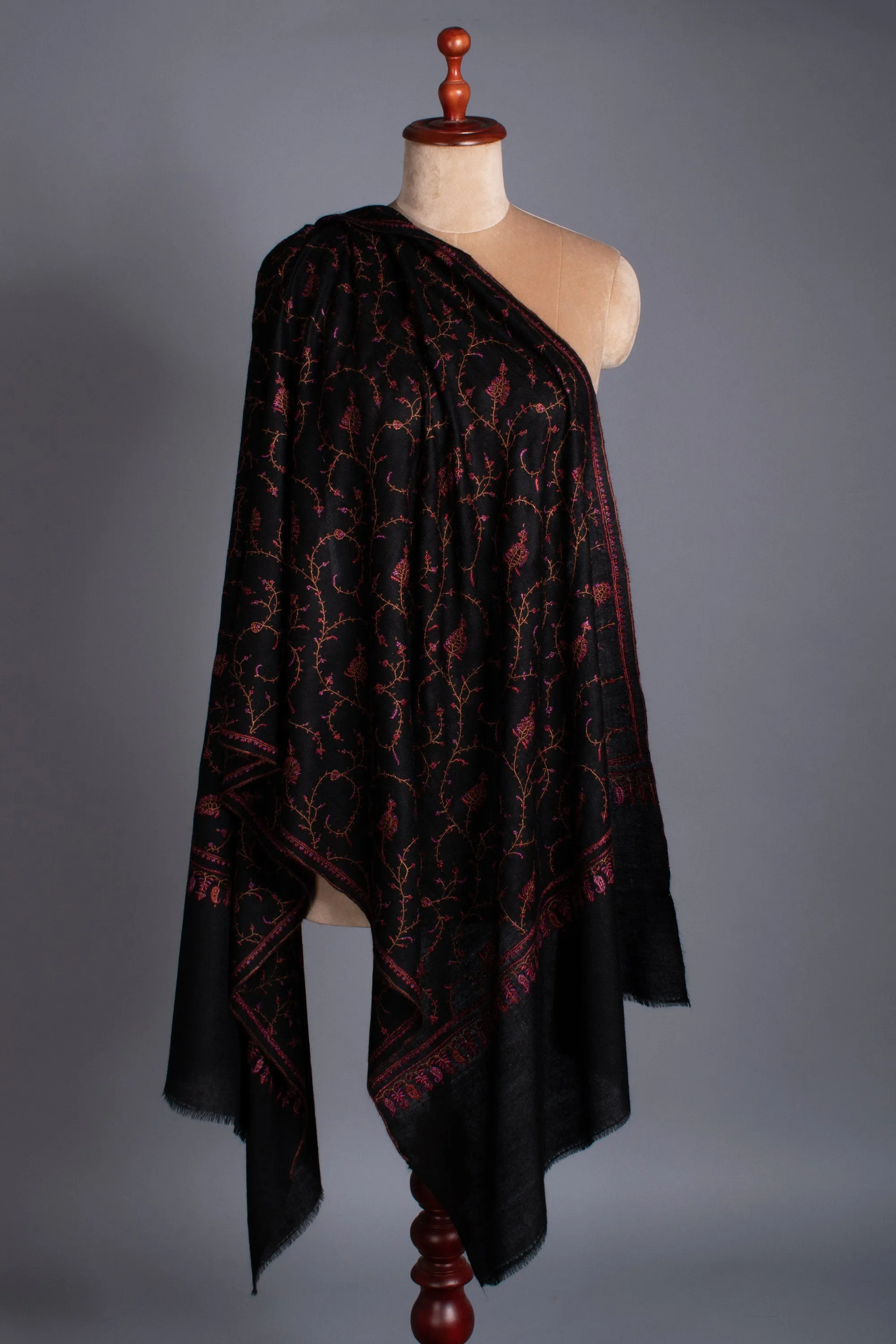 Black Scarves, Super Soft Pashminas, Needlework Embroideries, Kashmiri Shawls, Goat Scarf, 28x80" - TAWHITI