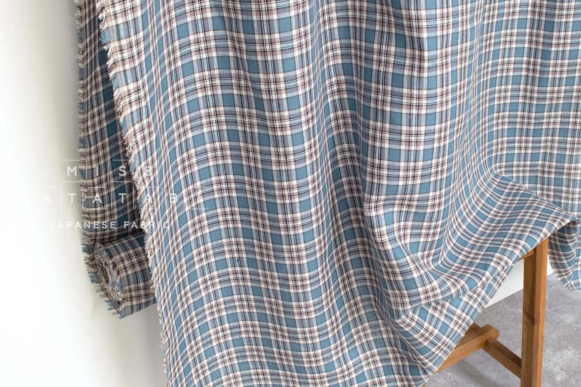 DEADSTOCK 100% Linen Check Plaid - 28