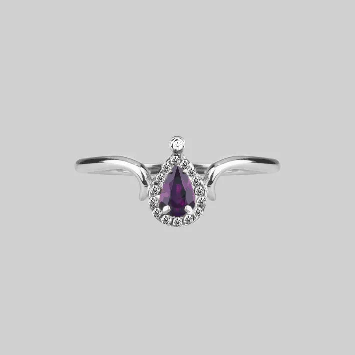 MONTAGUE. Amethyst Teardrop Silver Ring